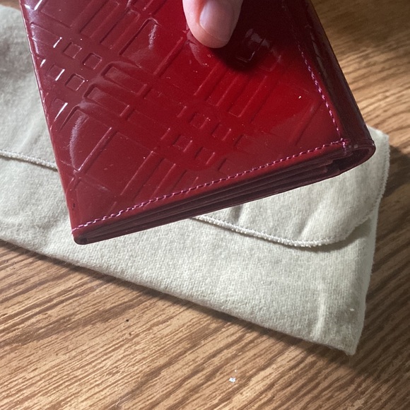 Gorgeous red Burberry long wallet with dust bag very good condition - Picture 6 of 13